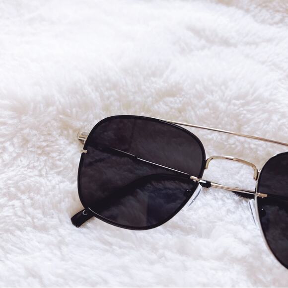 Lara Dark Gray & Silver Lenses Polarized Sunglasses - Picture 2 of 10